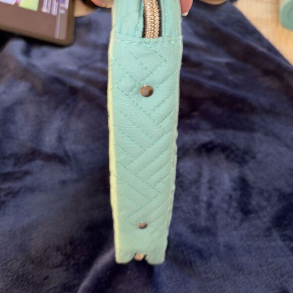 Quilted Jewelry  Organizer  Travel Case Zip Closure Multi Holders Unbranded - Picture 7 of 8